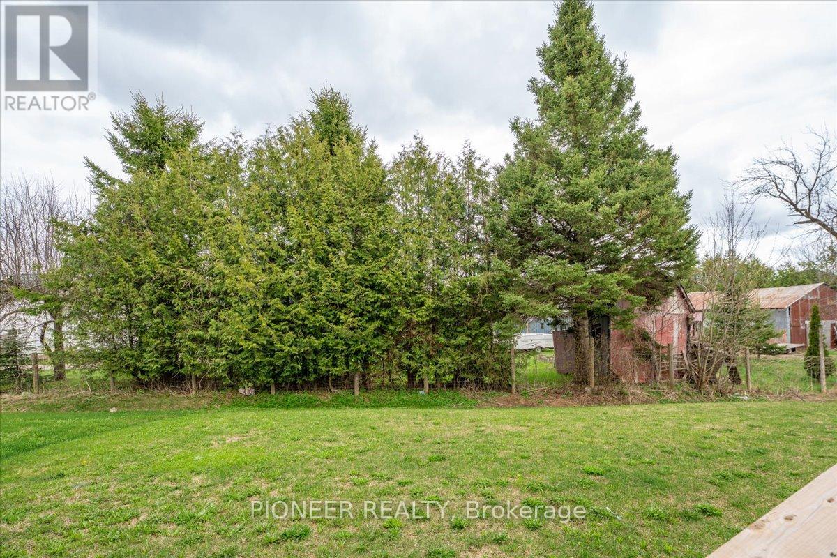 5 Todd Crescent Property Photo 43