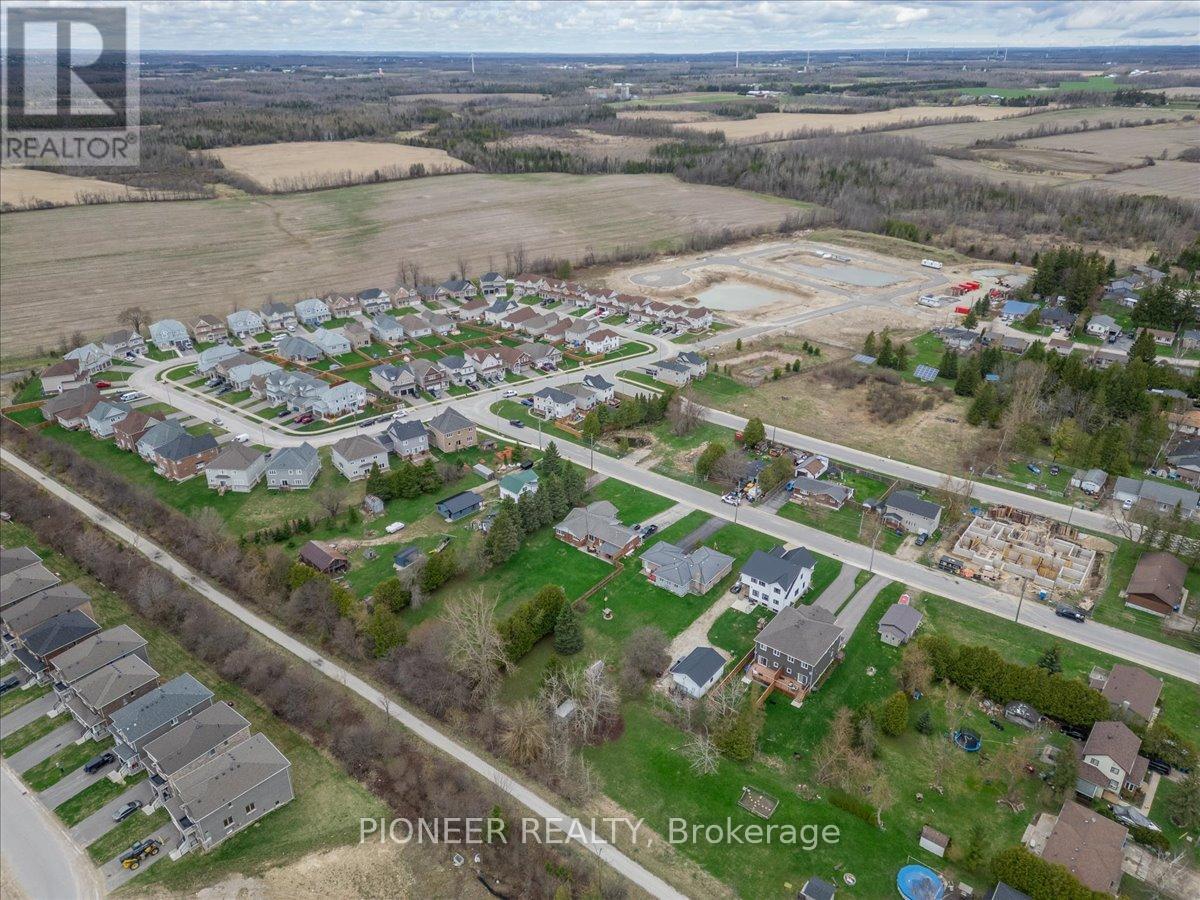 5 Todd Crescent Property Photo 48
