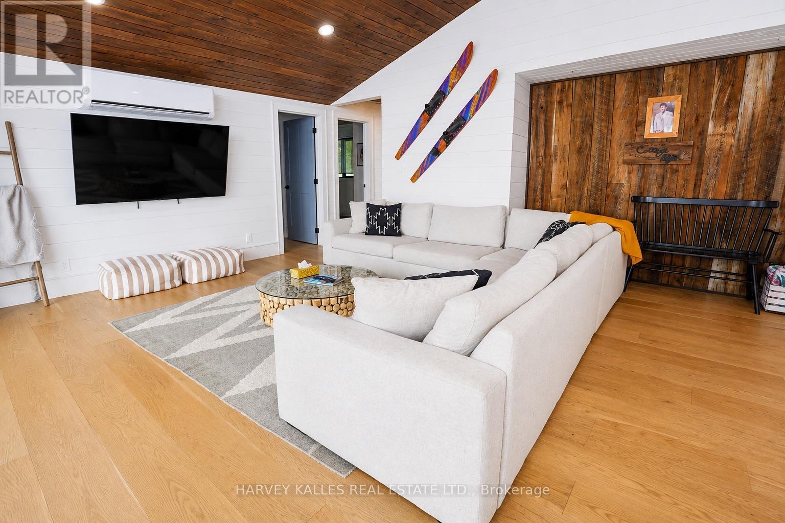 1069 White Eagle Road Property Photo 13