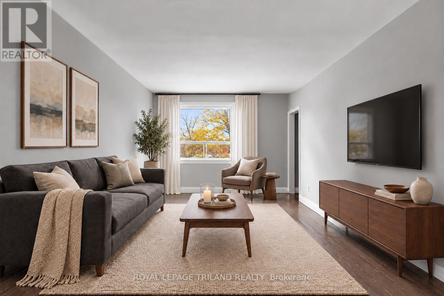 C - 204 COLBORNE STREET Property Photo 1