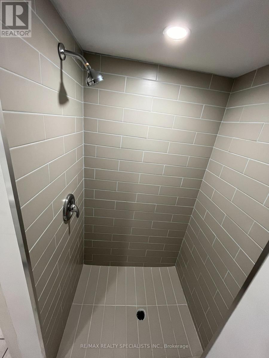 Lower - 68 East Avenue N Property Photo 11