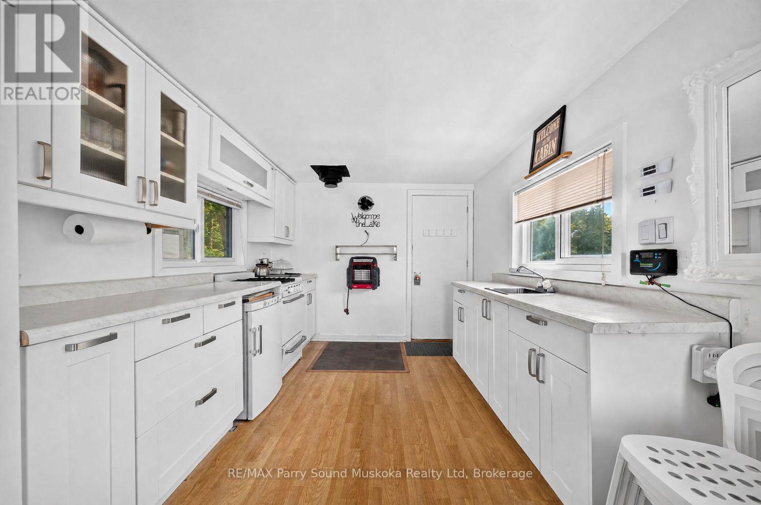 6 Wendy's Lane Property Photo 15