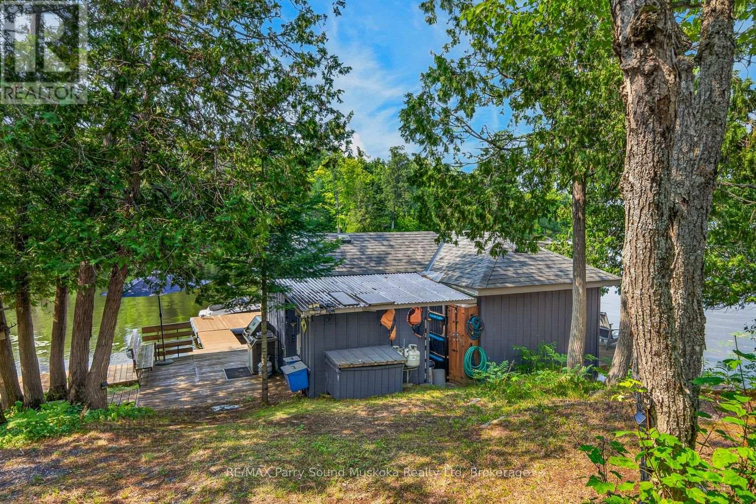 6 Wendy's Lane Property Photo 24
