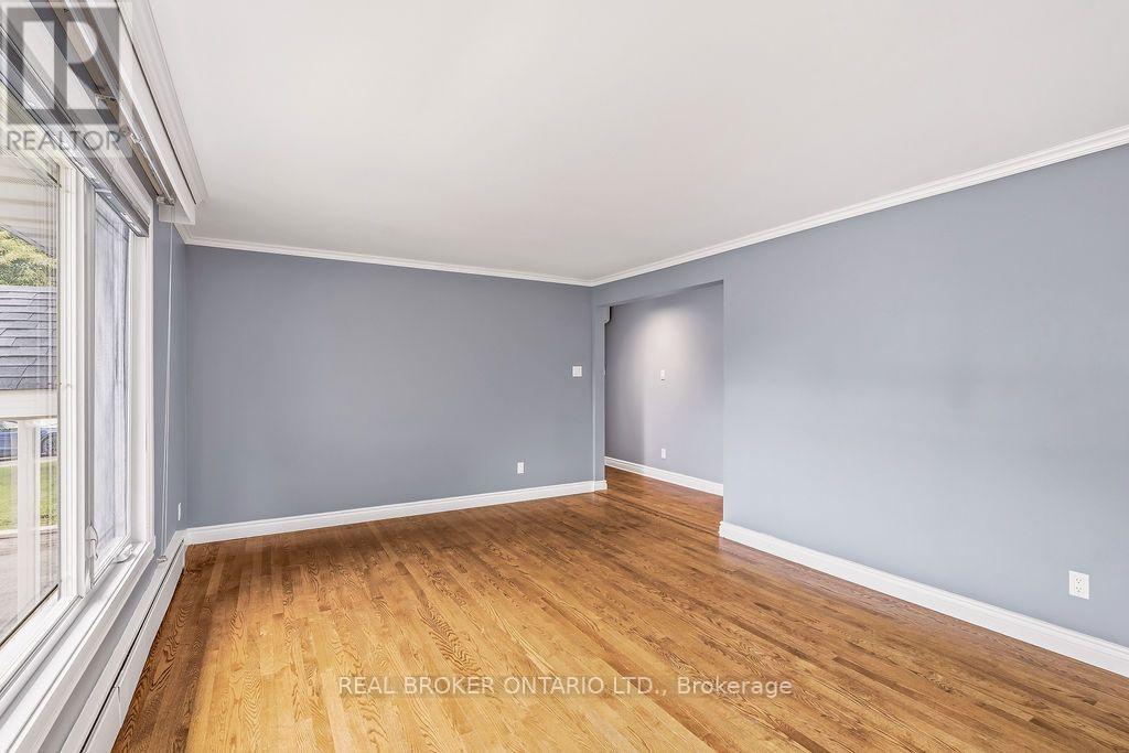 257 Lavergne Street Property Photo 6