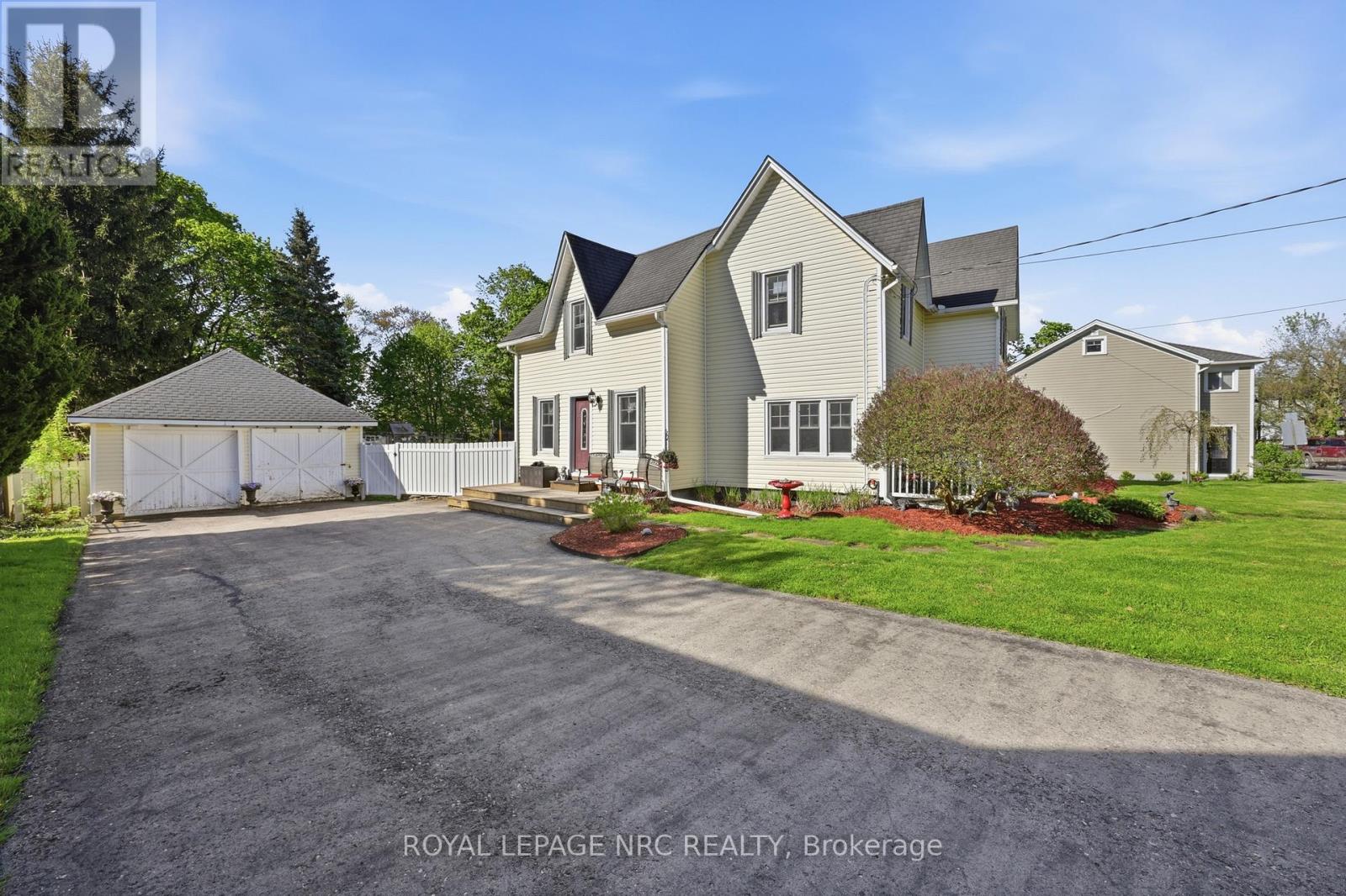 776 Canboro Road Property Photo 3