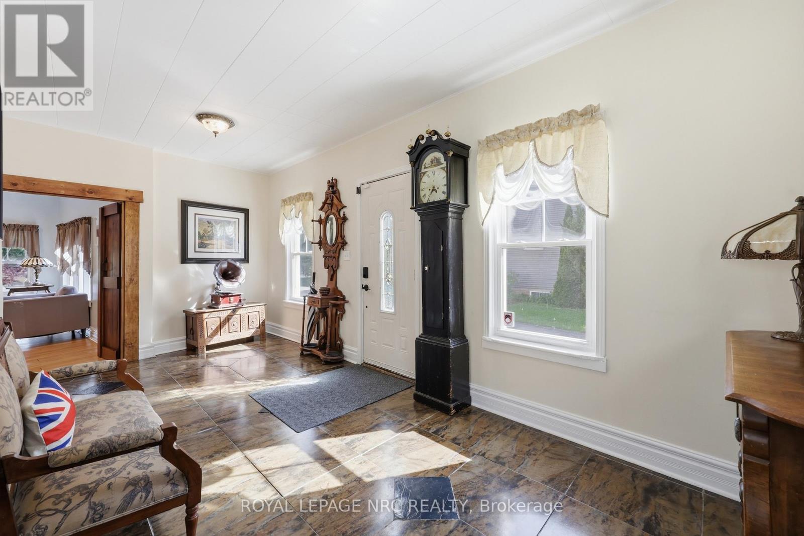 776 Canboro Road Property Photo 7