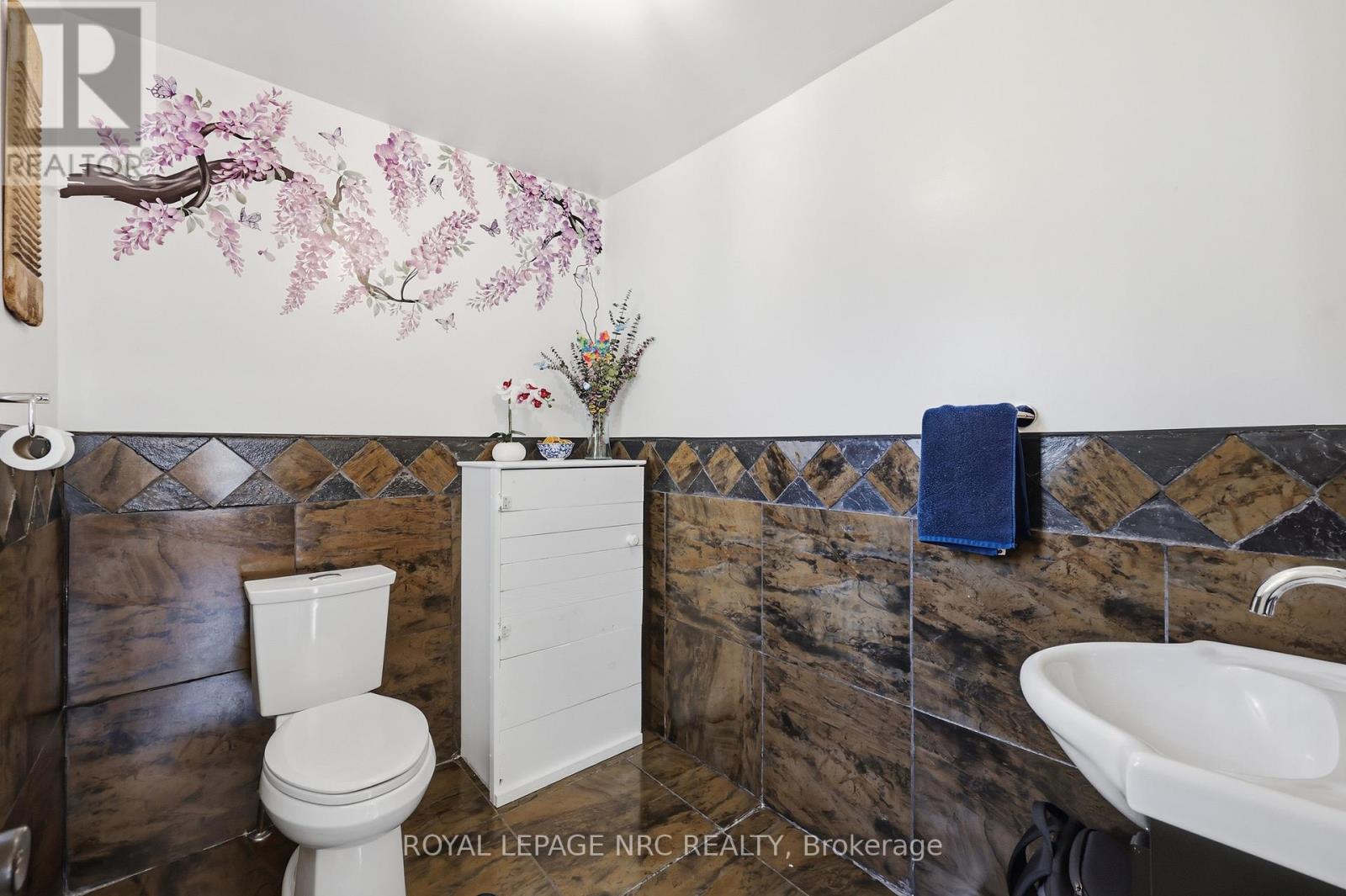 776 Canboro Road Property Photo 17