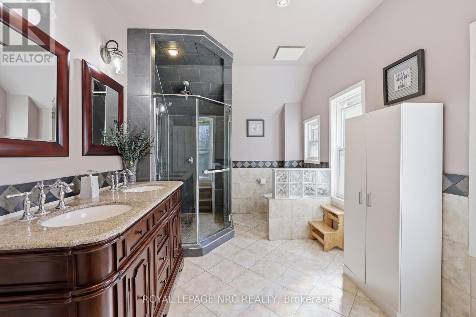 776 Canboro Road Property Photo 24
