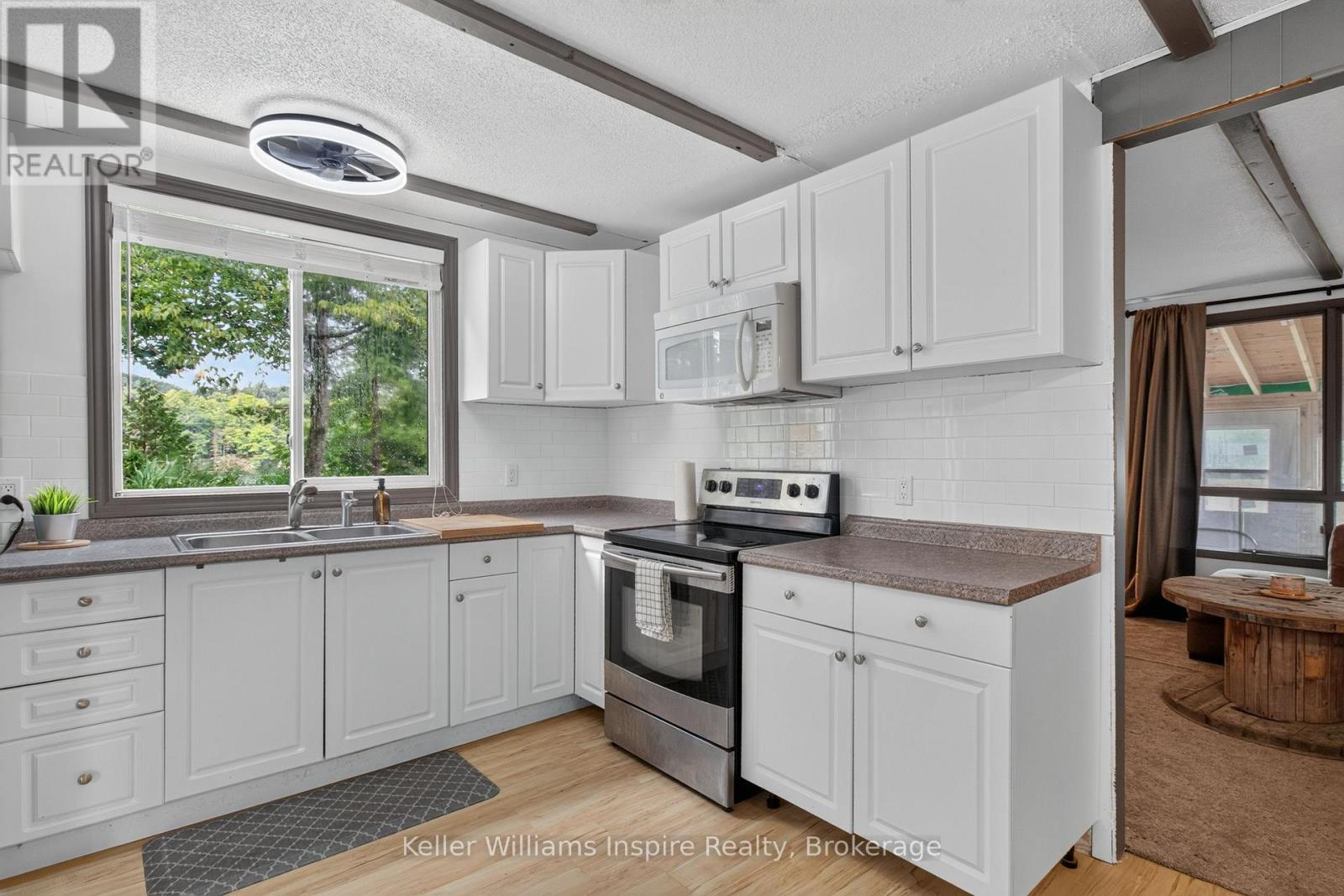 1080 Pillar Lane Property Photo 10