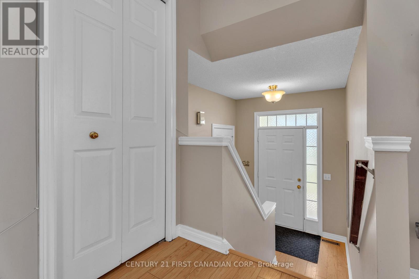 1761 Devos Drive Property Photo 9