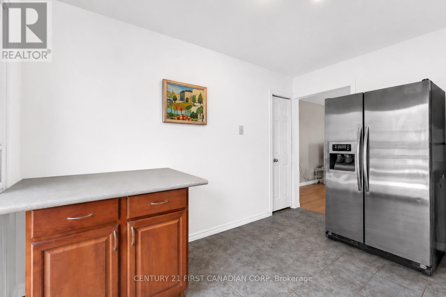1761 Devos Drive Property Photo 15