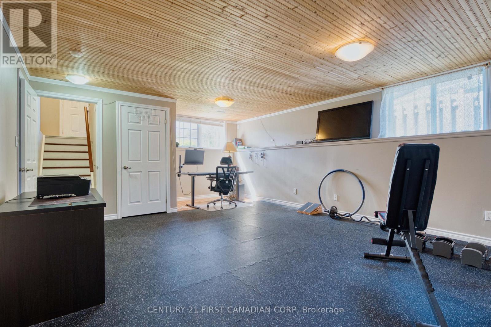 1761 Devos Drive Property Photo 20