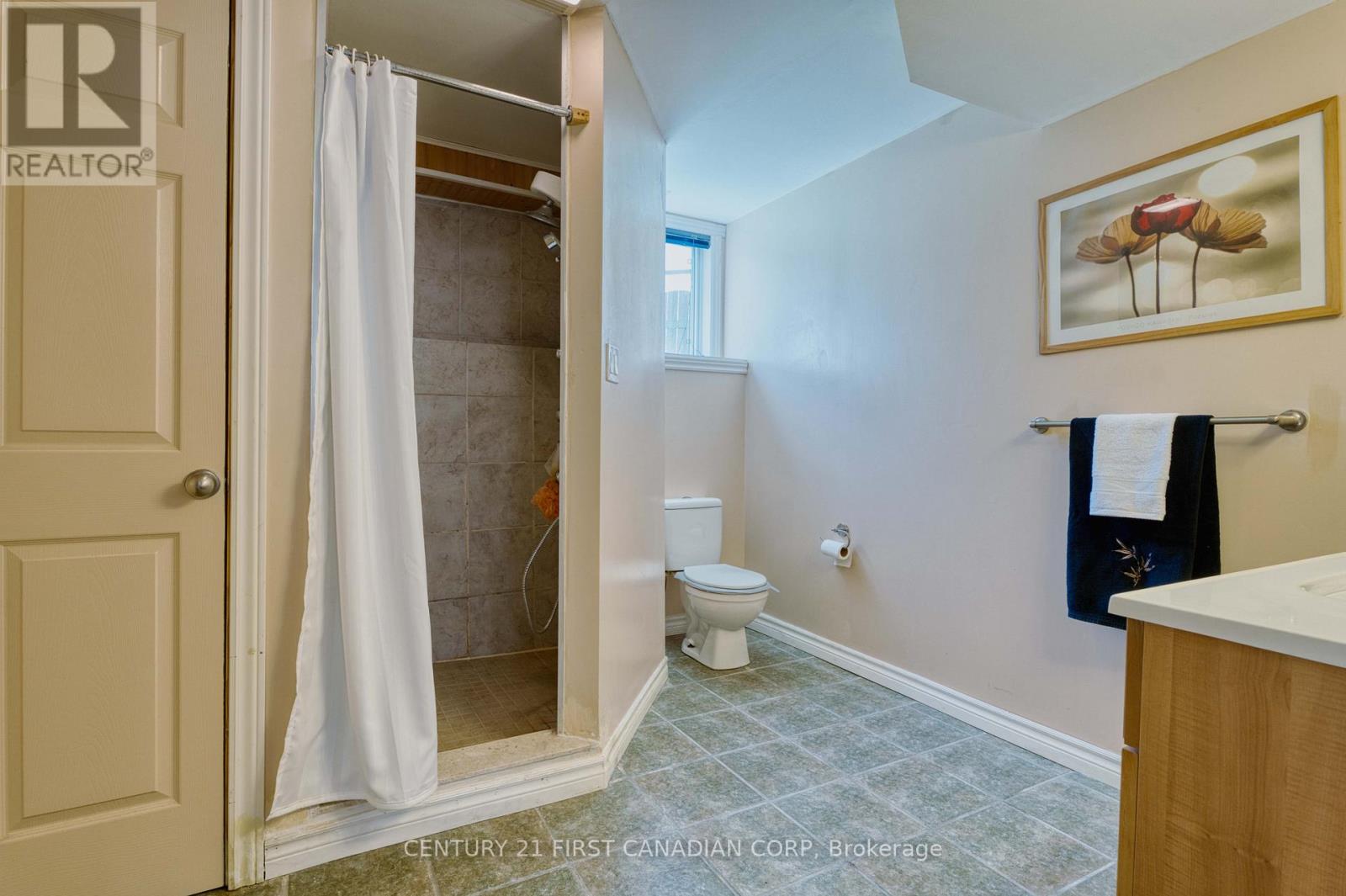 1761 Devos Drive Property Photo 25
