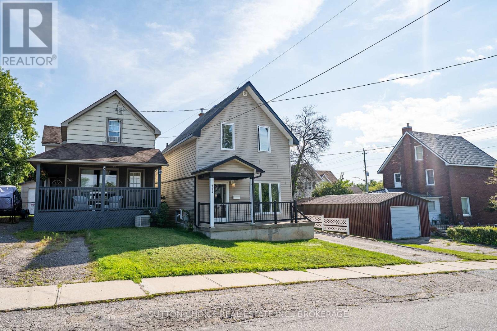 372 Third Avenue E Property Photo 2