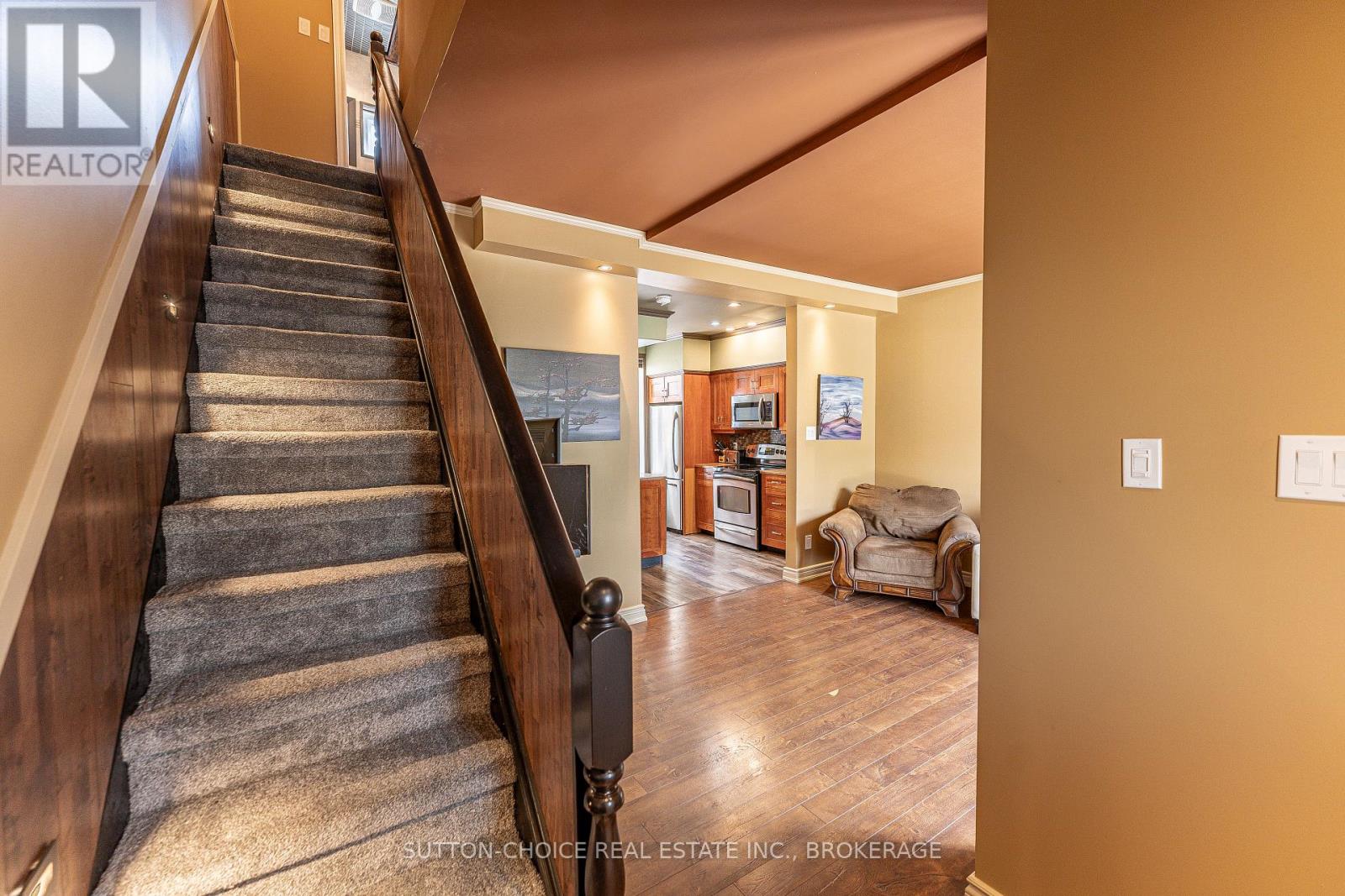 372 Third Avenue E Property Photo 7