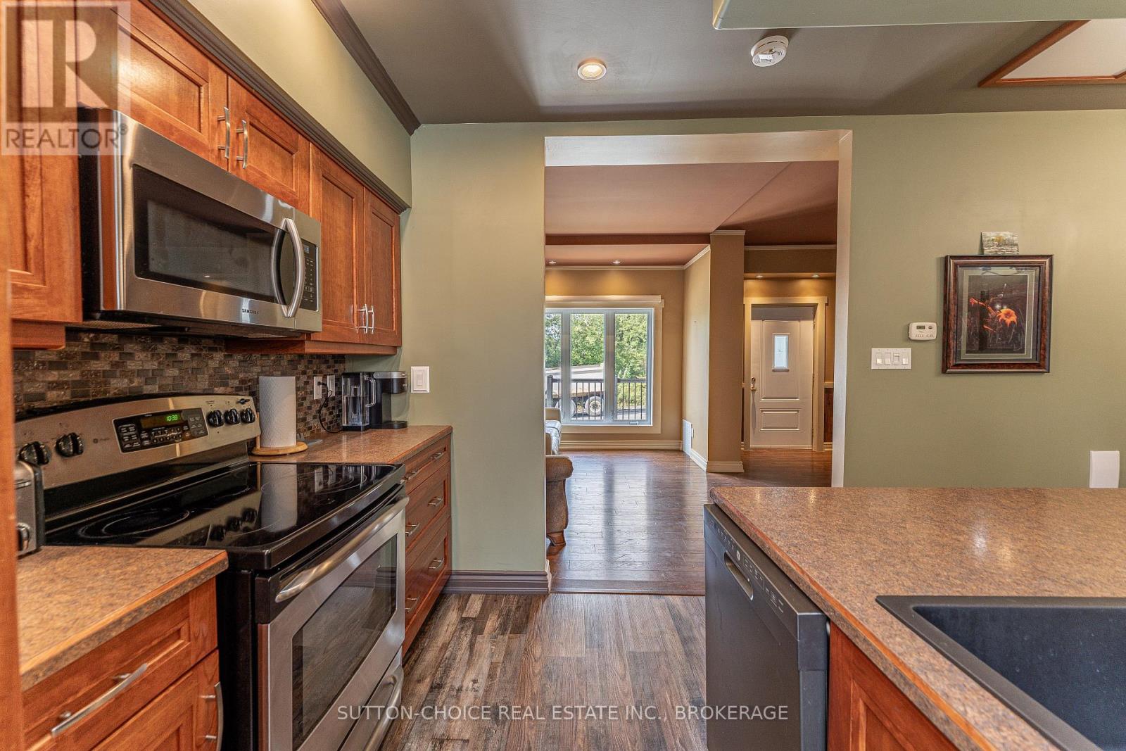 372 Third Avenue E Property Photo 15