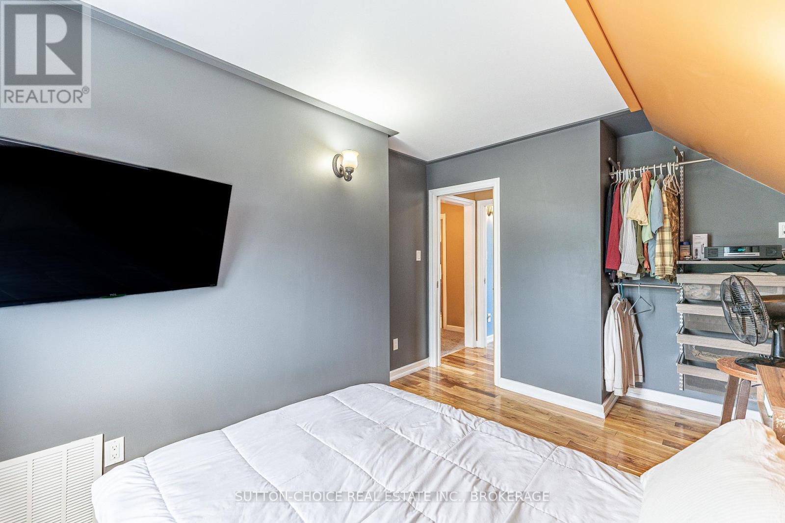 372 Third Avenue E Property Photo 24
