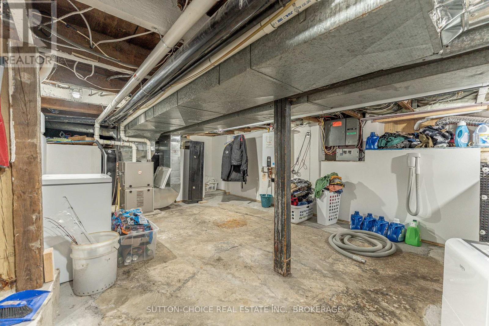 372 Third Avenue E Property Photo 30