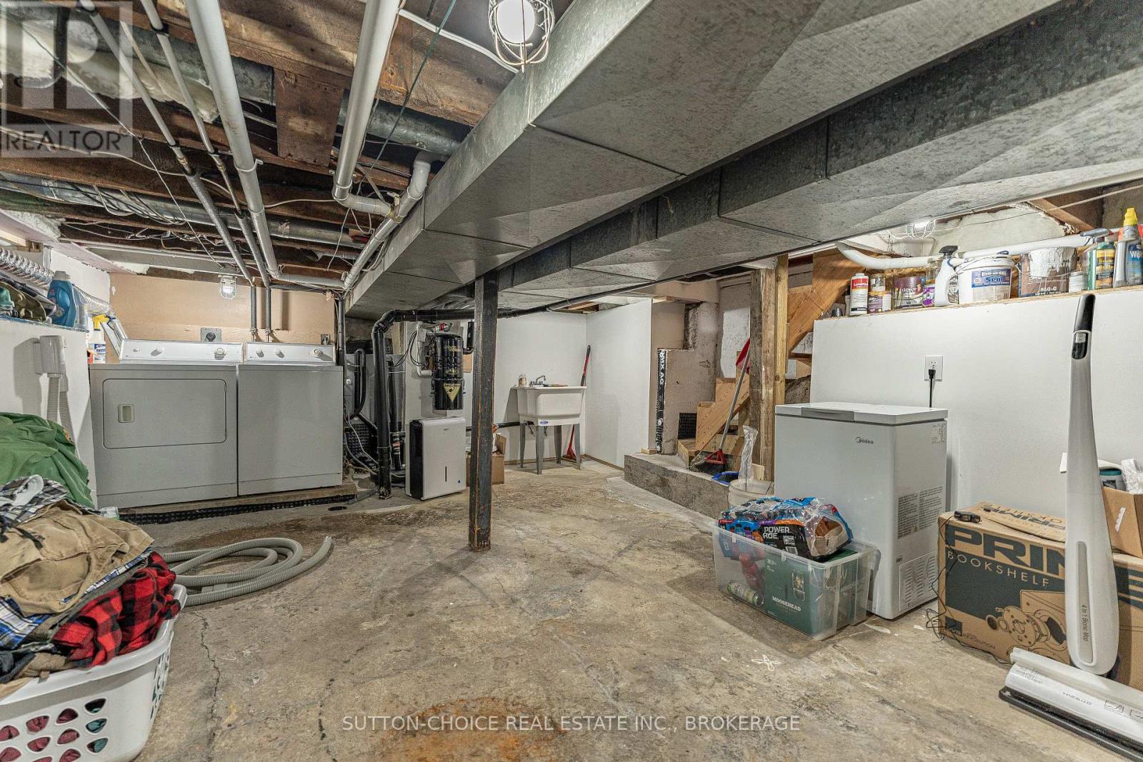 372 Third Avenue E Property Photo 31