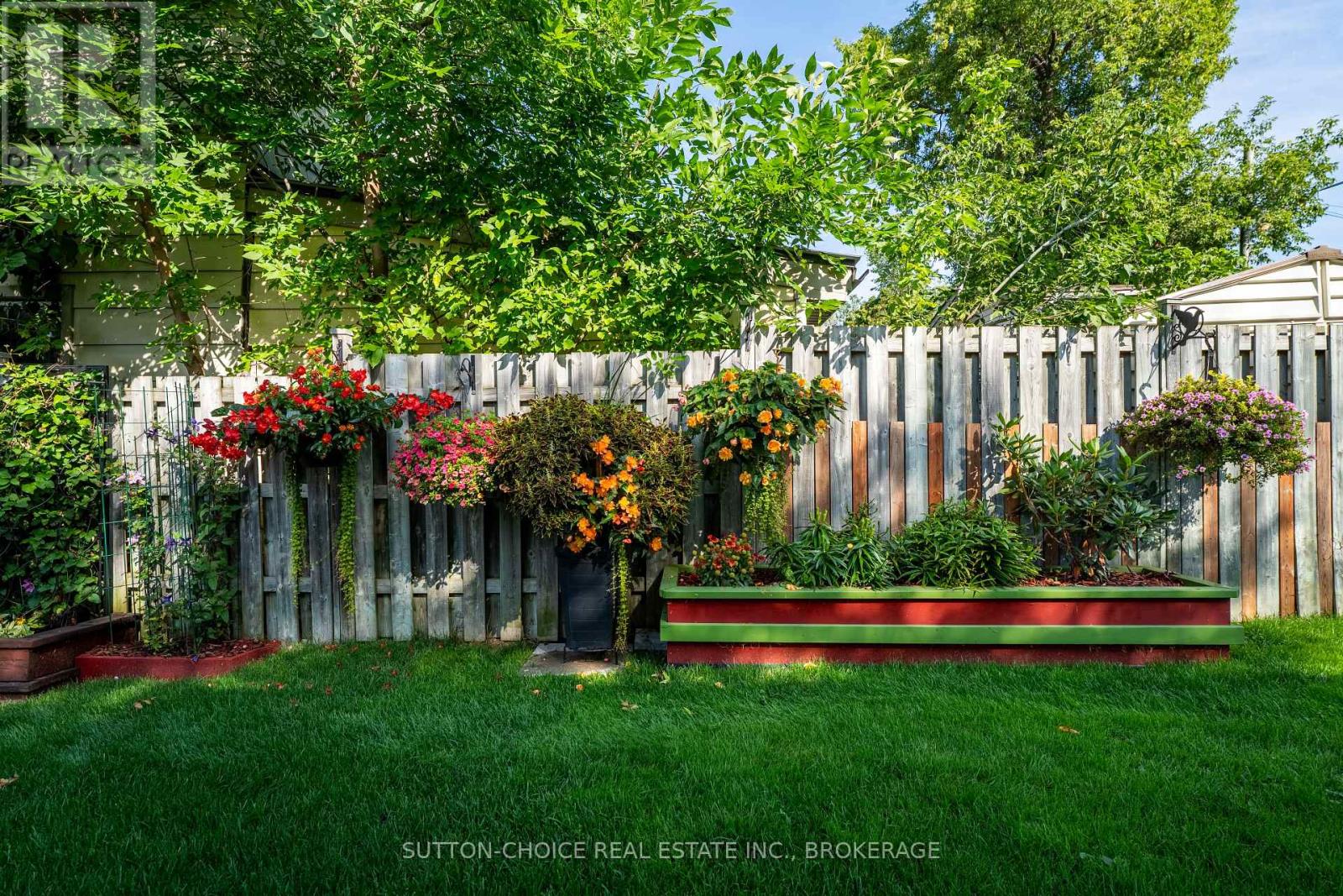 372 Third Avenue E Property Photo 41
