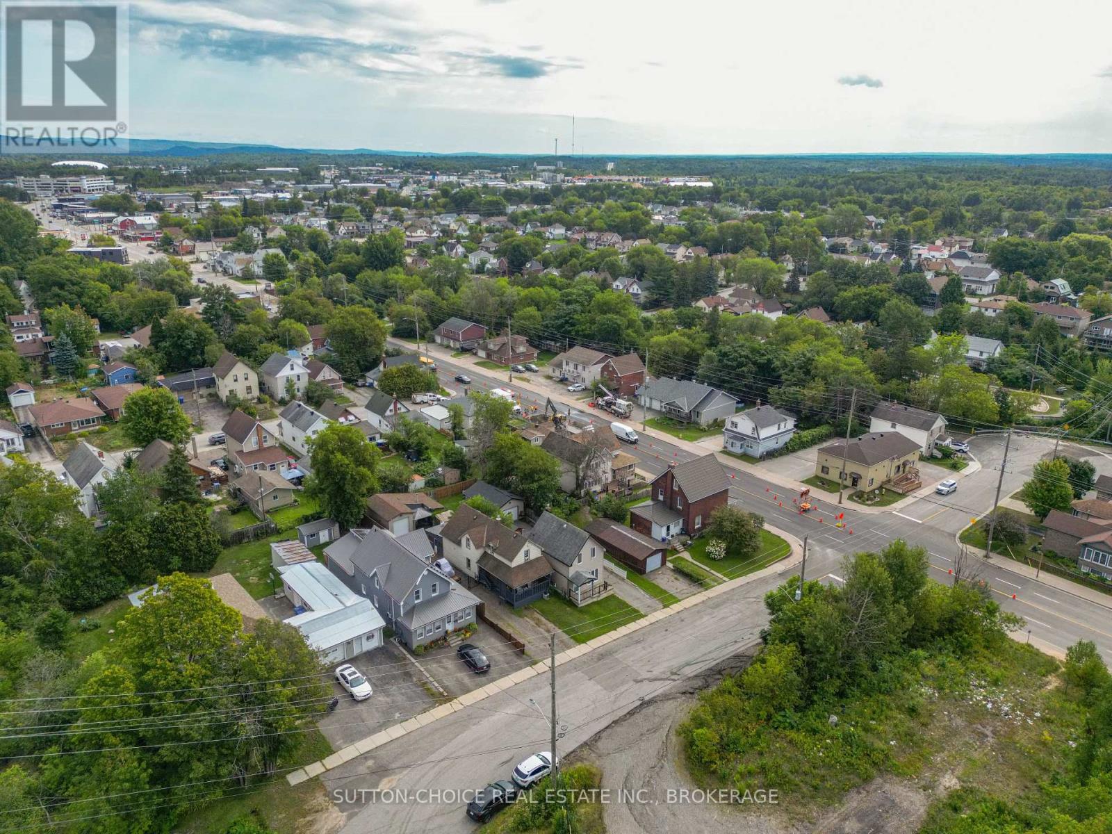 372 Third Avenue E Property Photo 47