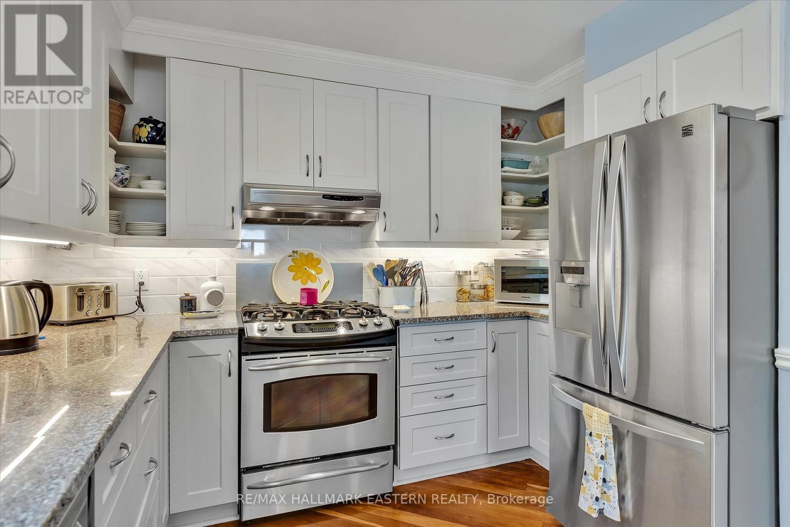 959 Golfview Road Property Photo 11