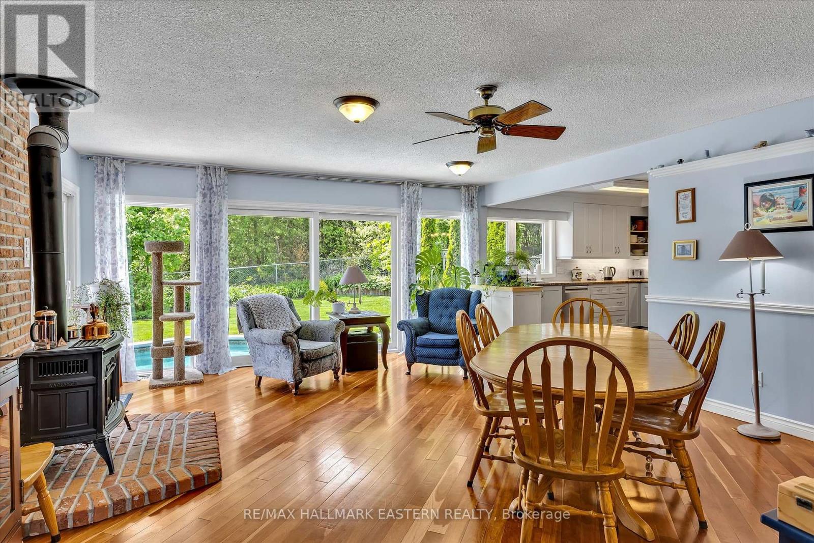 959 Golfview Road Property Photo 16