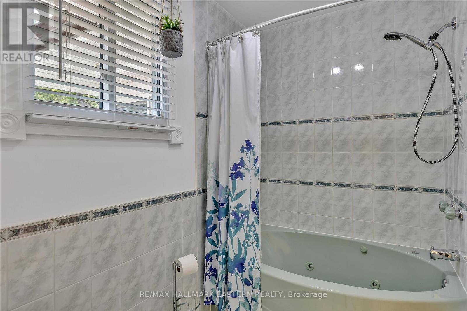 959 Golfview Road Property Photo 22
