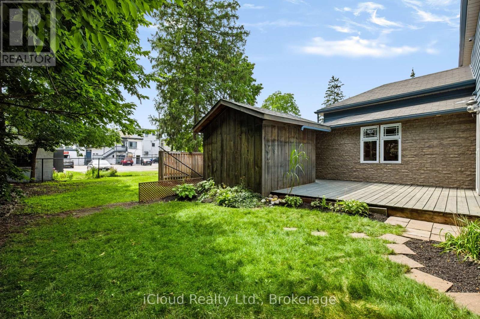 654 Duke Street Property Photo 7