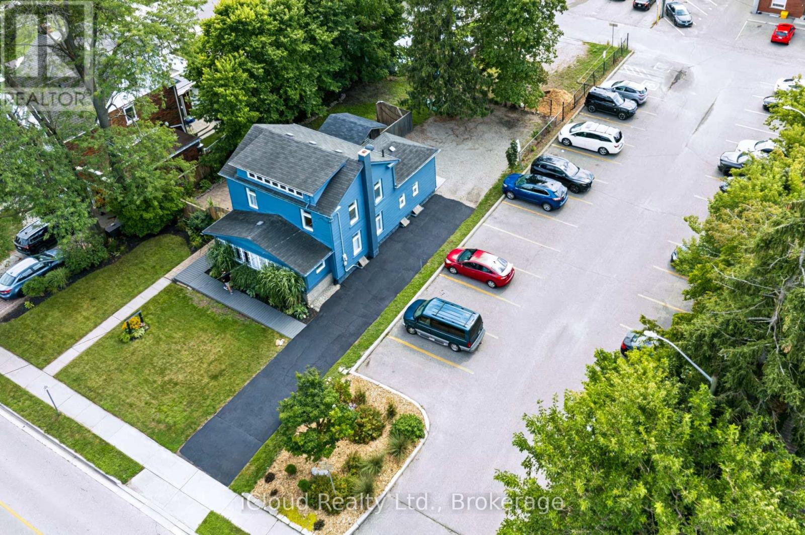 654 Duke Street Property Photo 9