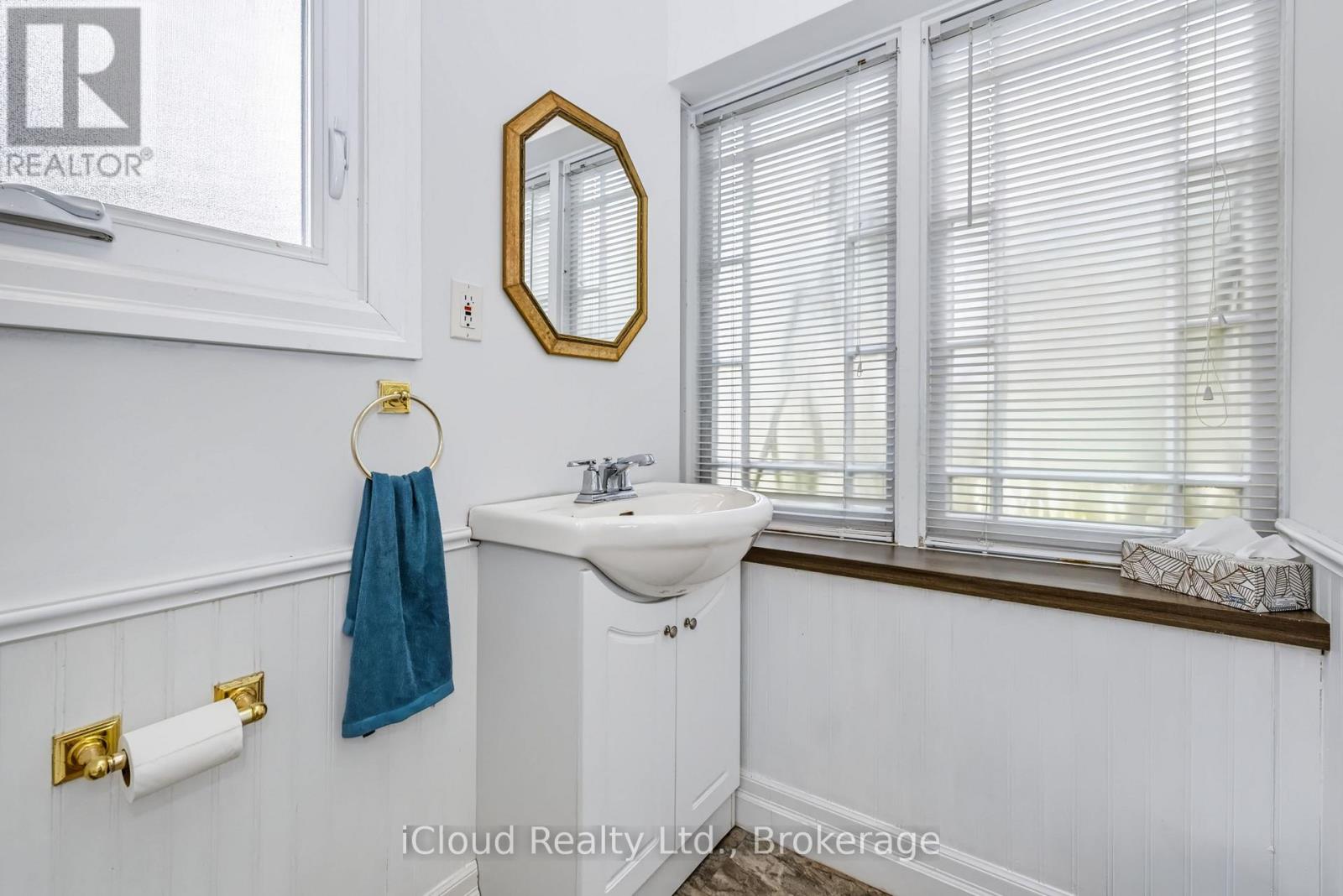 654 Duke Street Property Photo 26