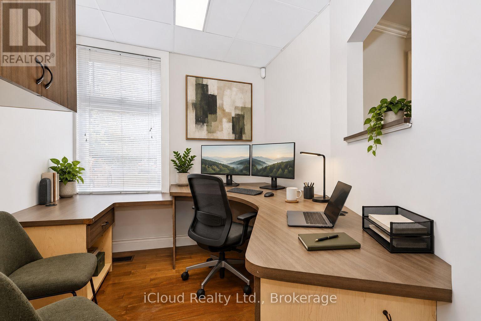 654 Duke Street Property Photo 27