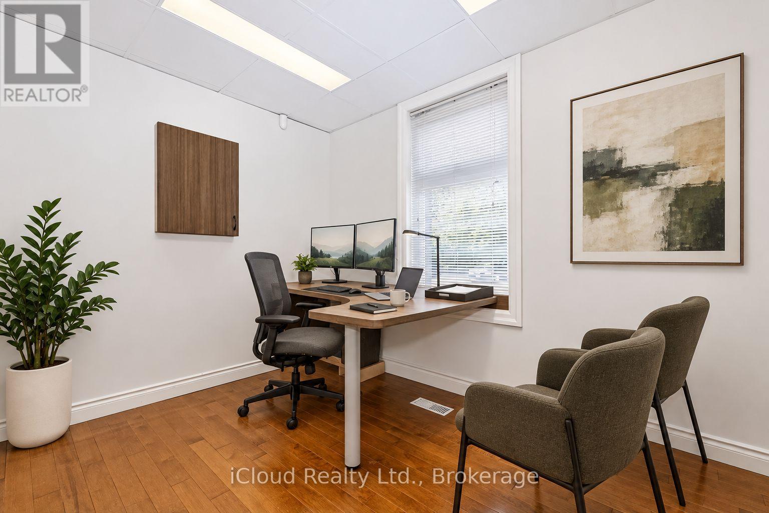 654 Duke Street Property Photo 28