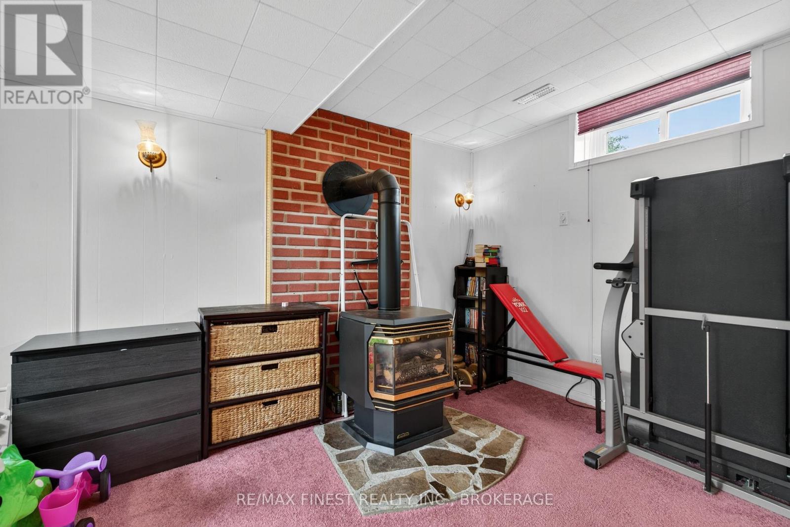 14 Chesterfield Drive Property Photo 23
