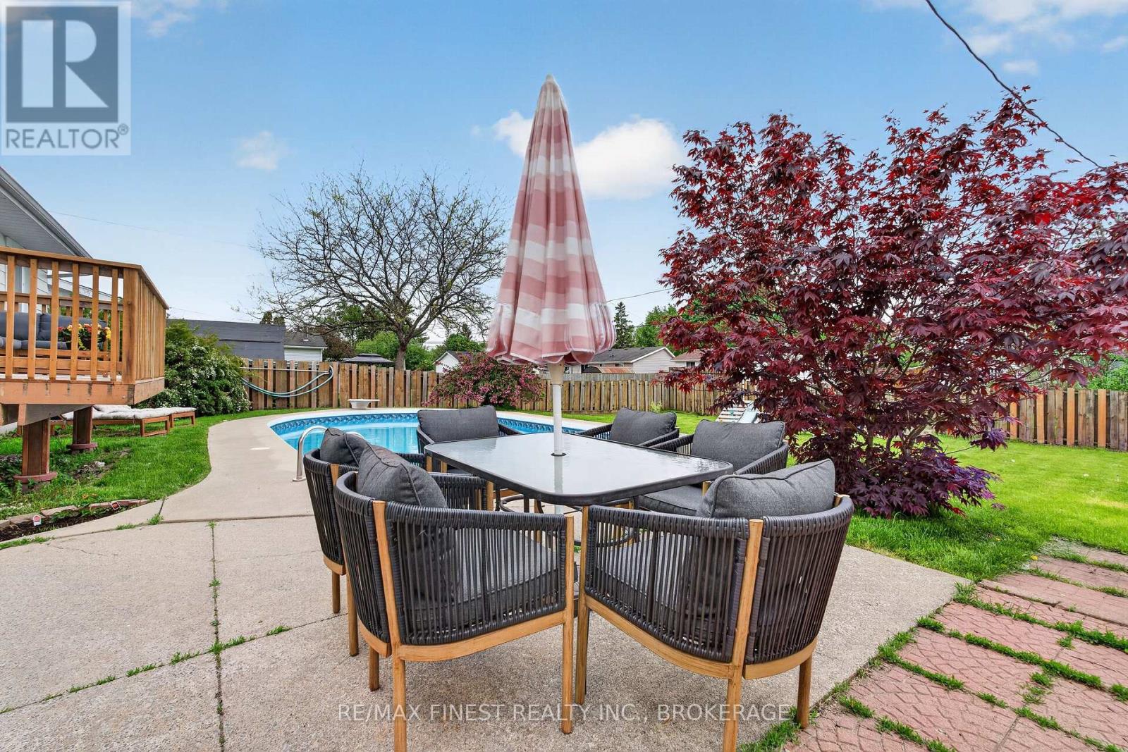 14 Chesterfield Drive Property Photo 30