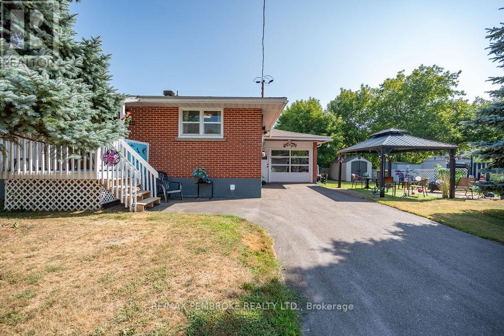 335 WILLARD STREET