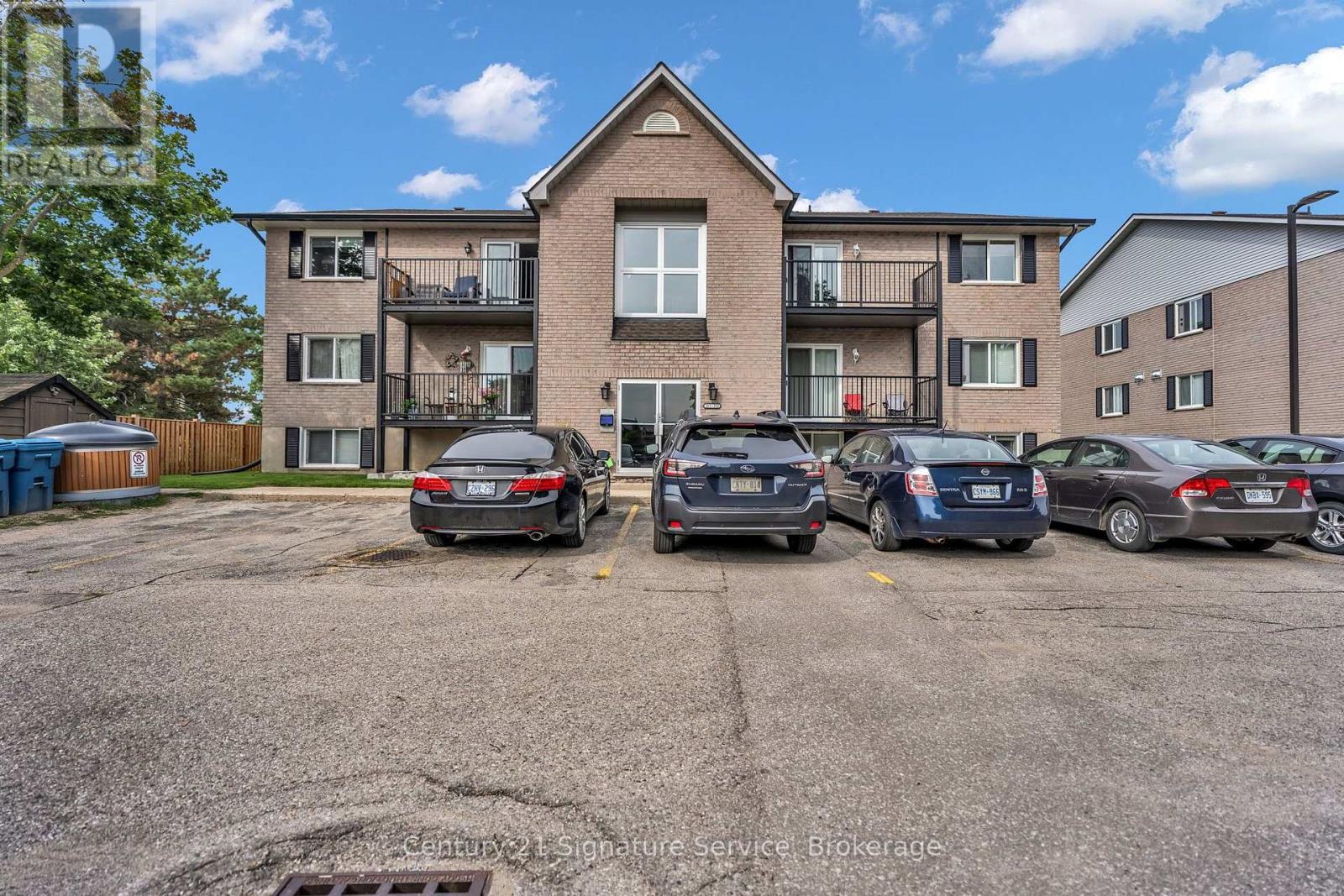 202 - 50 Campbell Court Property Photo 2