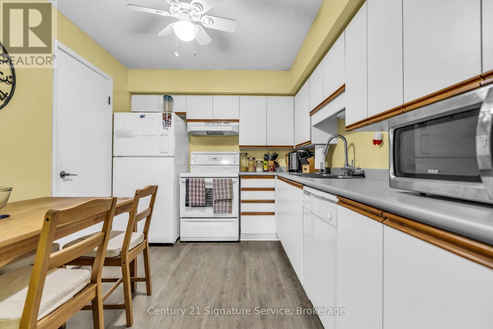 202 - 50 Campbell Court Property Photo 10