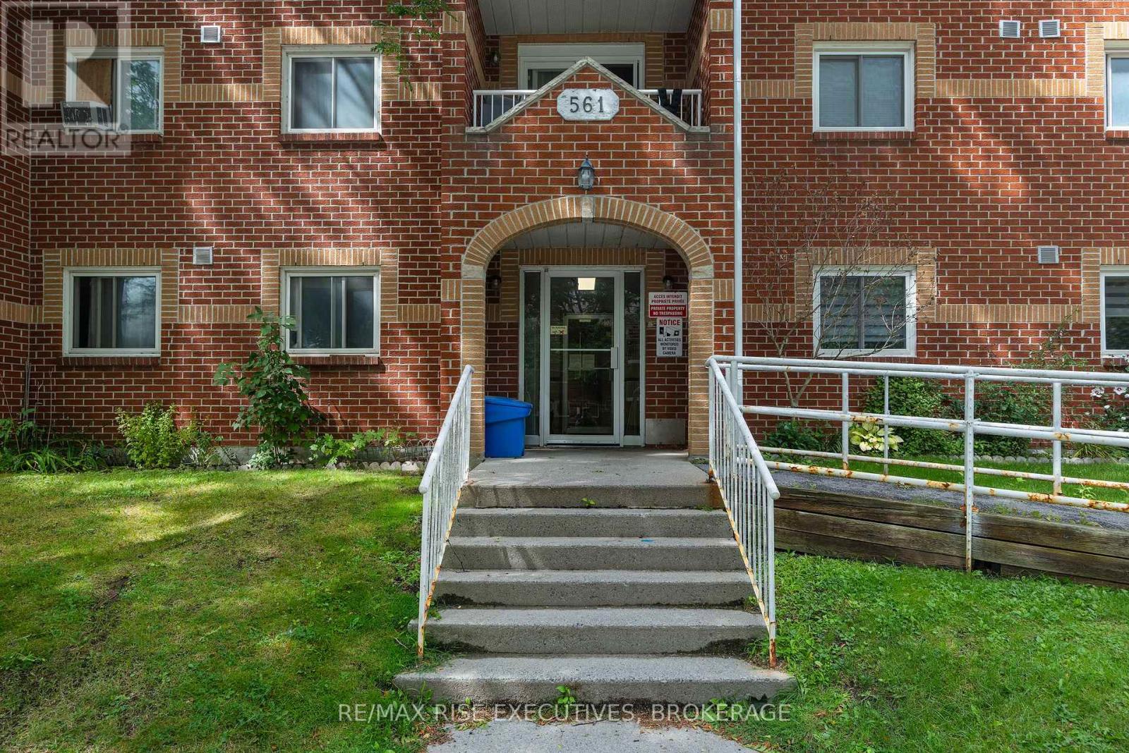 305 - 561 ARMSTRONG ROAD Property Photo 1