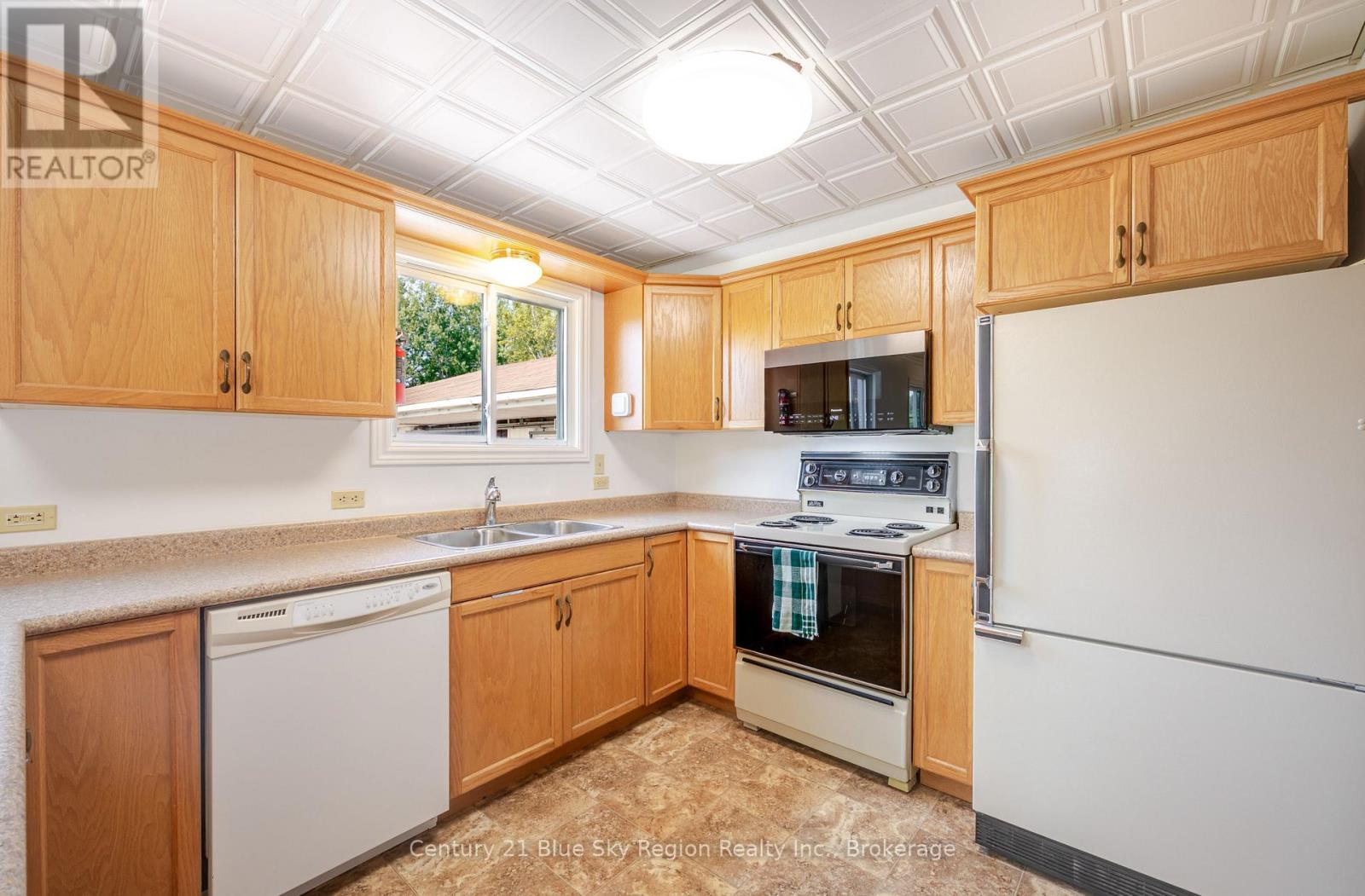 1351 Village Road Property Photo 21