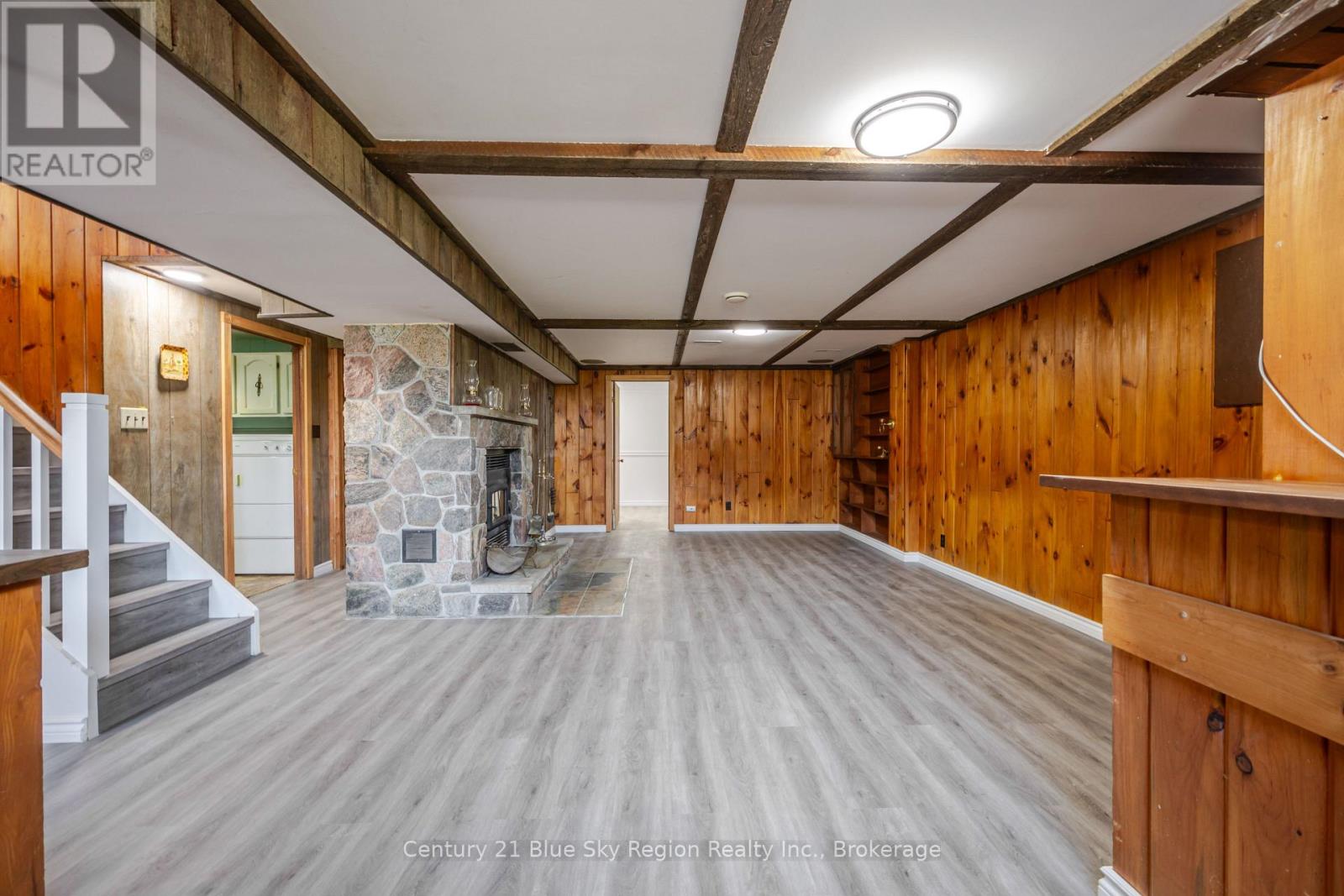 1351 Village Road Property Photo 24