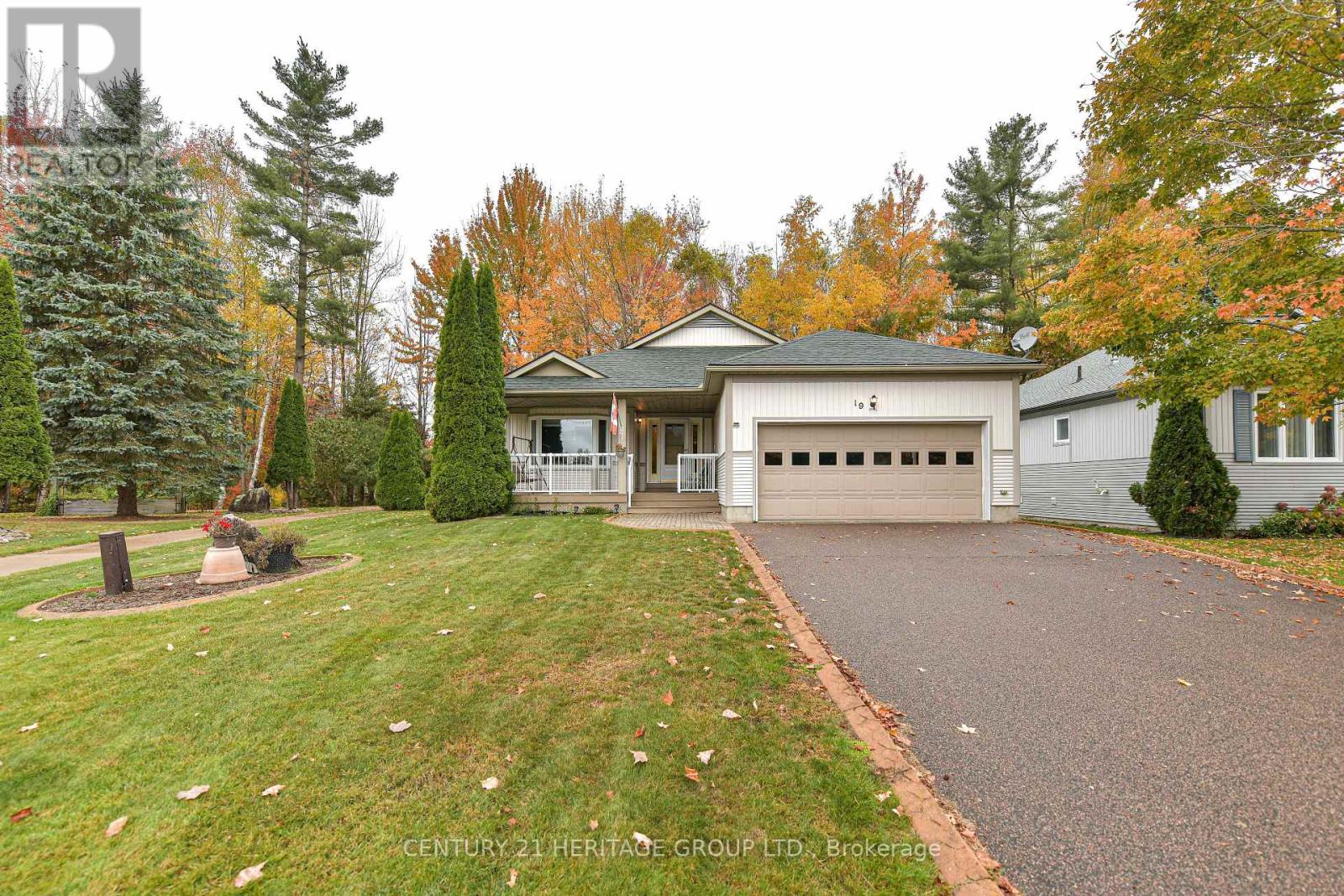 19 SPRINGWOOD CRESCENT