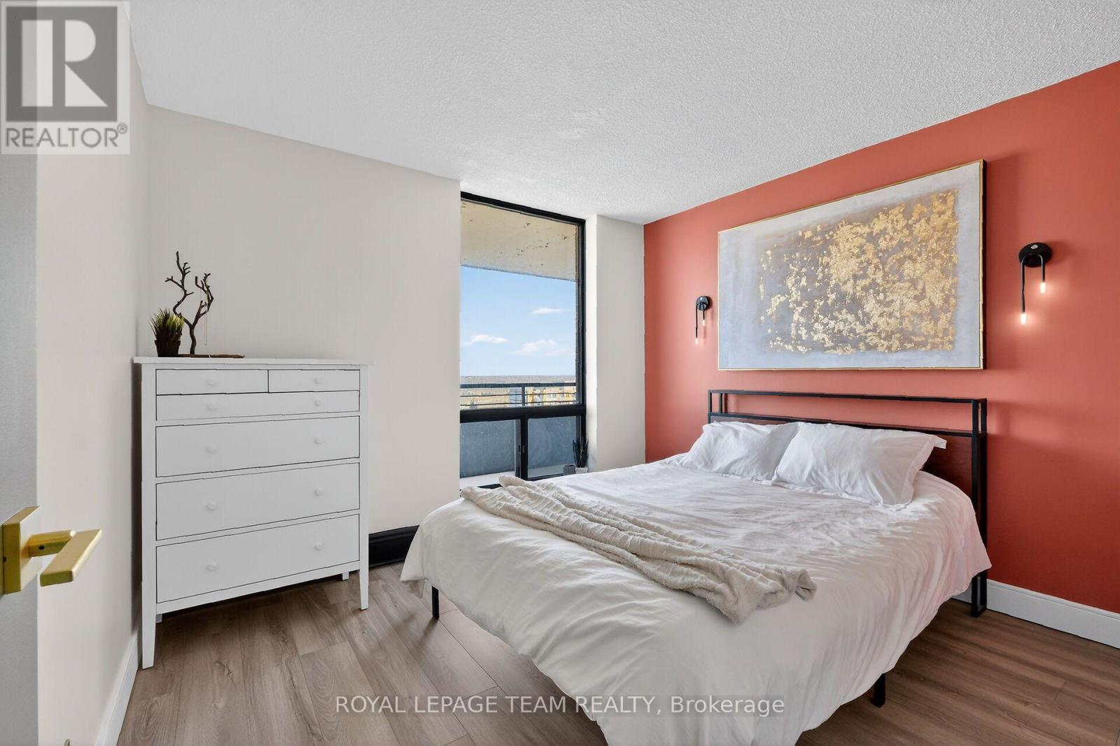 1809 - 515 St Laurent Boulevard Property Photo 18