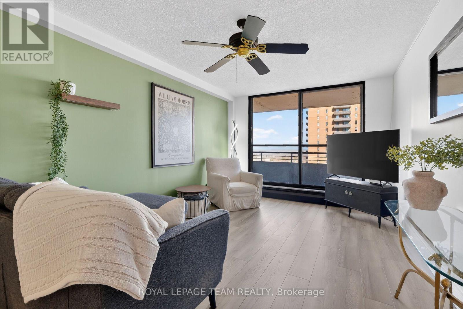 1809 - 515 St Laurent Boulevard Property Photo 35
