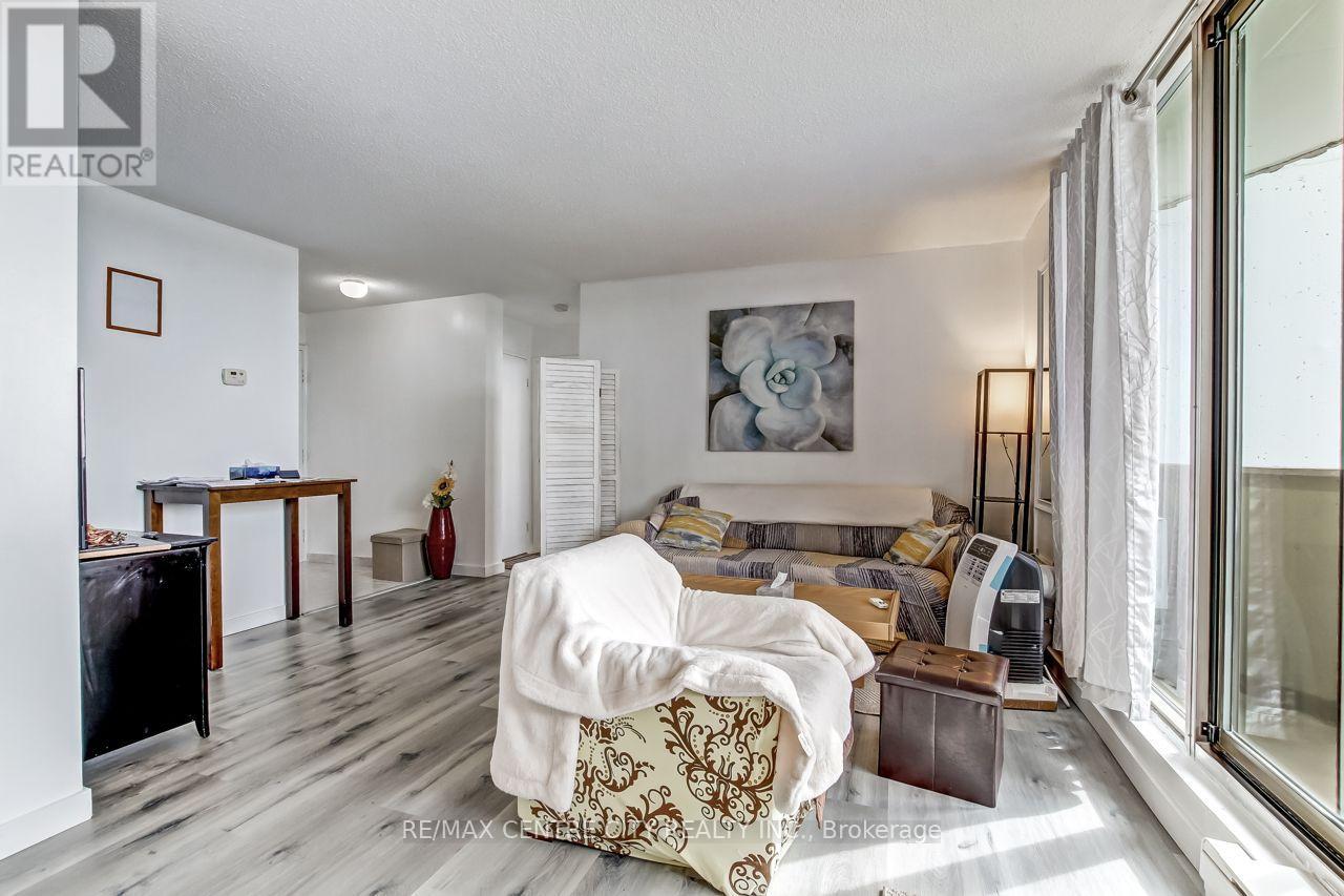 606 - 1103 Jalna Boulevard Property Photo 6