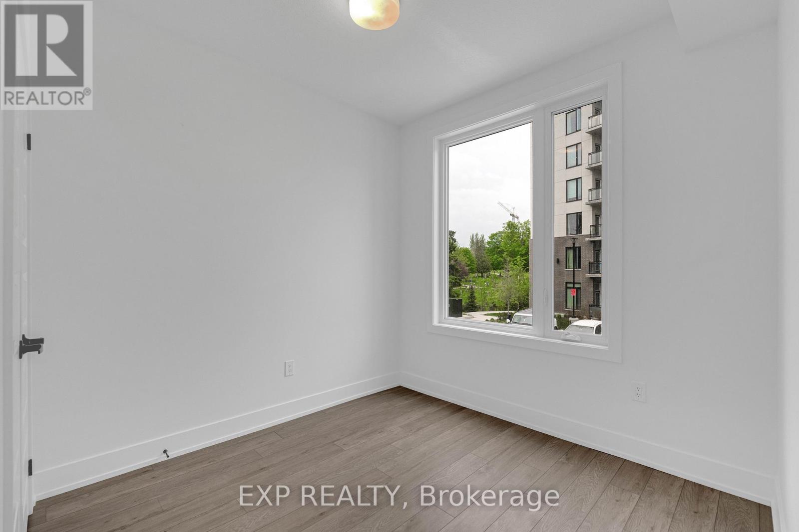 61 - 99 Roger Street Property Photo 15
