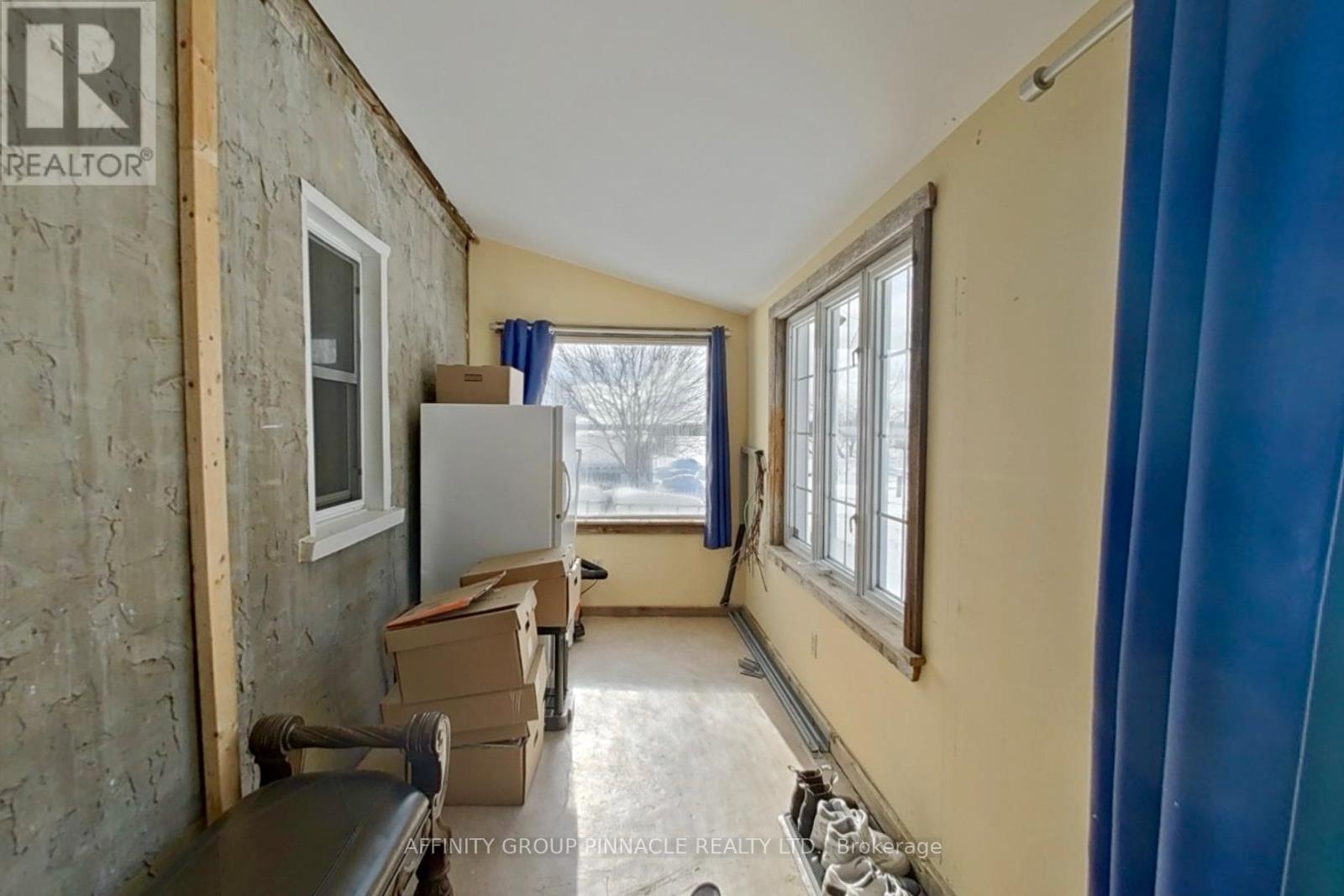 482 Portage Road Property Photo 6