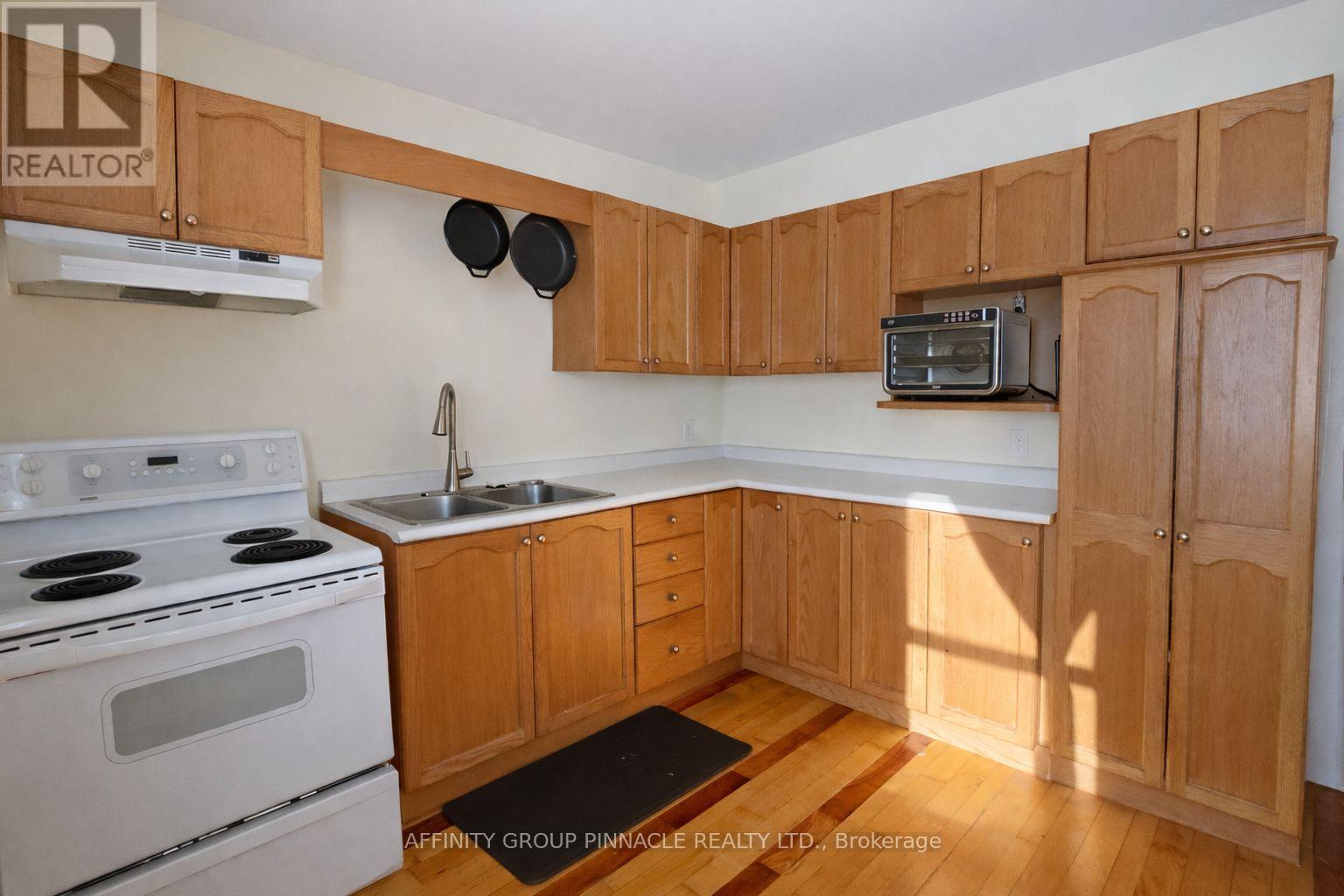 482 Portage Road Property Photo 10
