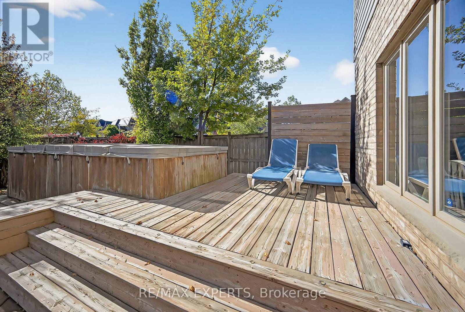 936 Talisman Crescent Property Photo 32