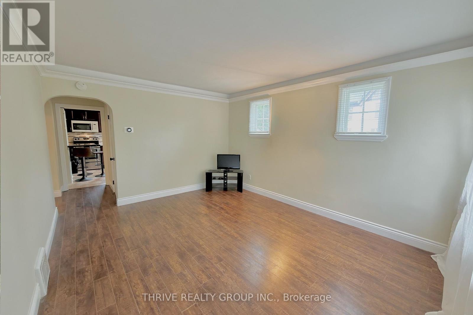 Upper - 538 Quebec Street Property Photo 5